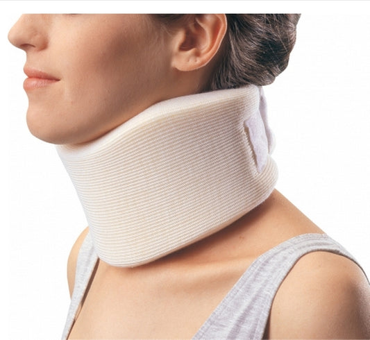 Cervical Collar ProCare® Form Fit™ Low Contoured / Medium Density Adult Small One-Piece
