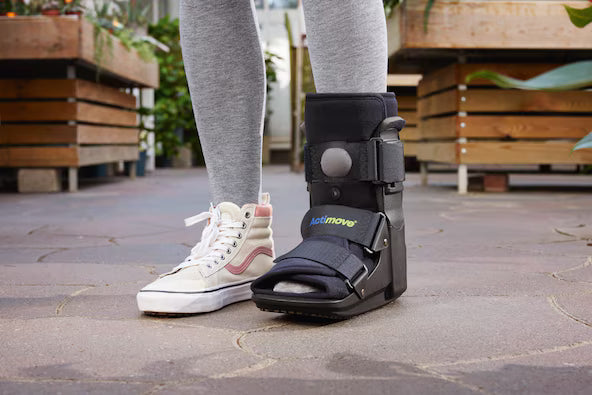 Actimove Air Walker Low Black Medium